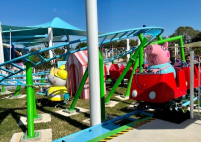 Daddy Pig’s Roller Coaster Peppa Pig Theme Park
