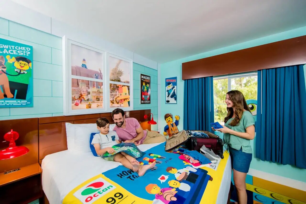 LEGOLAND Florida Hotel 2026: The Ultimate Family Stay Guide 8 LEGOLAND Florida Hotel THE LEGO MOVIE themed room