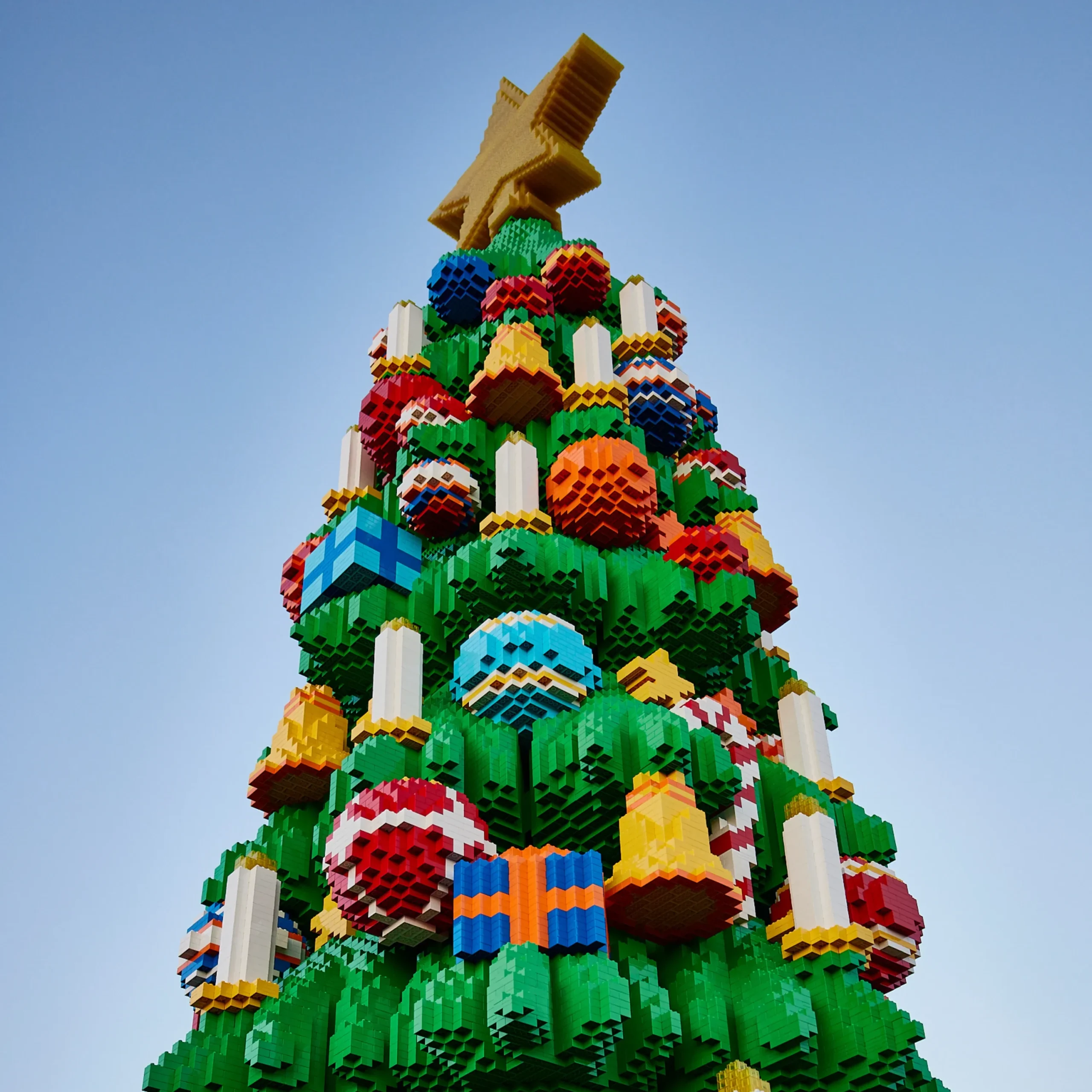 LEGOLAND Florida Christmas Bricktacular 2026: LEGO Santa Takes to the Sky 8 More than 30 foot tall LEGO Christmas tree at LEGOLAND Florida